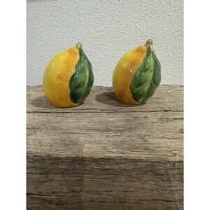 Vintage Lemon Salt & Pepper Shakers Ceramic Yellow Fruit Kitchen Decor Unmarked